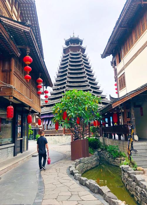 南宁相思湖小镇第五届花朝节暨归㒴集开街盛典启幕