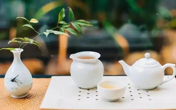浙江大学发现：老人若从不喝茶，相比同龄人，身体或有这6大不同