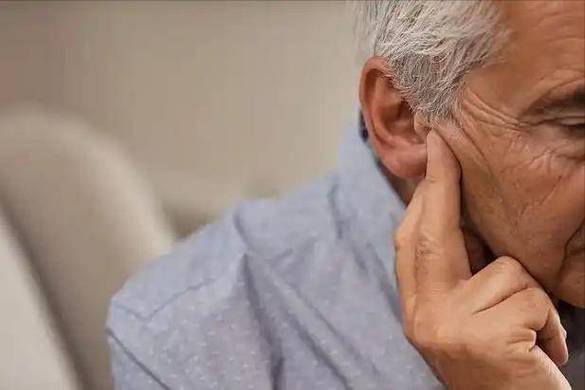 医生调查发现：脑梗塞患者若每天睡午觉，不出半年，或有4个变化