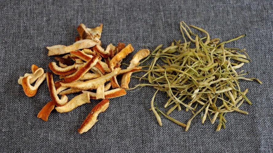 陈皮搭配金银花，老一辈的土方法，做法简单又管用，看完试试！