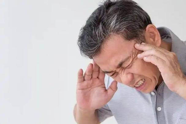 医生调查发现：高血压患者若每天睡午觉，不出半年，或有4个变化