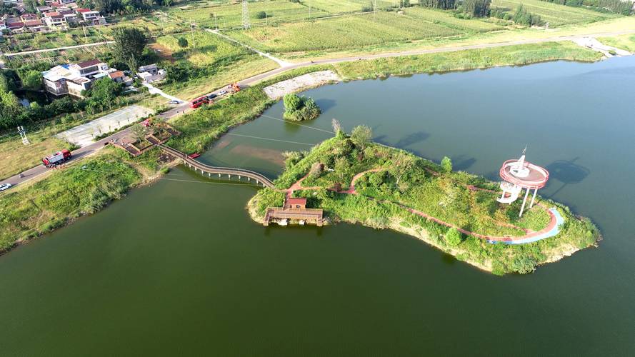 蟠龙河省级湿地公园环境优美，是一处休闲游玩打卡的好去处