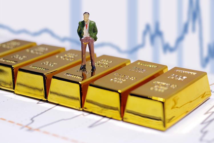 黄金突破3100美元:全球资本博弈下的产业地震