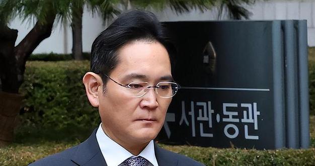 怪不得李在镕在韩国狂？你知道他在韩国的地位，相当于中国的谁？