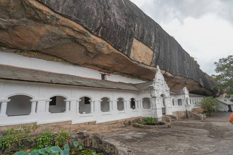 探寻世界文化遗产，斯里兰卡丹布拉石窟寺