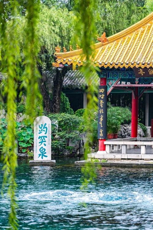 济南这个名泉，大多游客错过了！莫道脂甘能悦口，试将一饮胜天浆