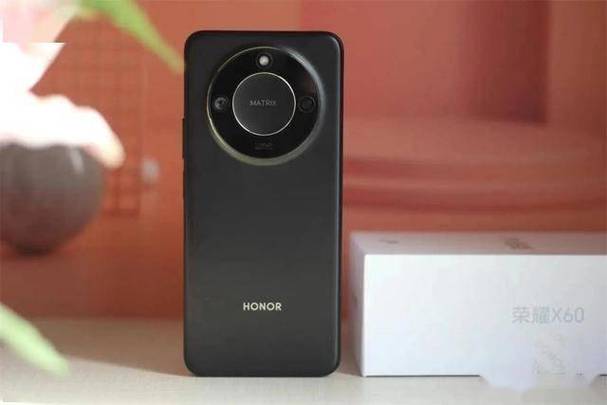 荣耀“用力过猛”12GB 256GB突降至1265元，还有十面抗摔防水