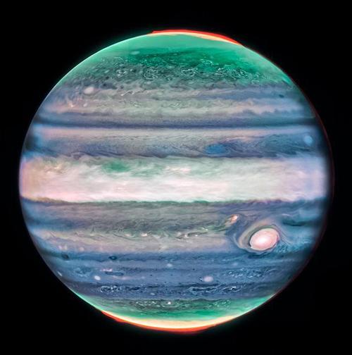 NASA捕捉到海王星极光细节