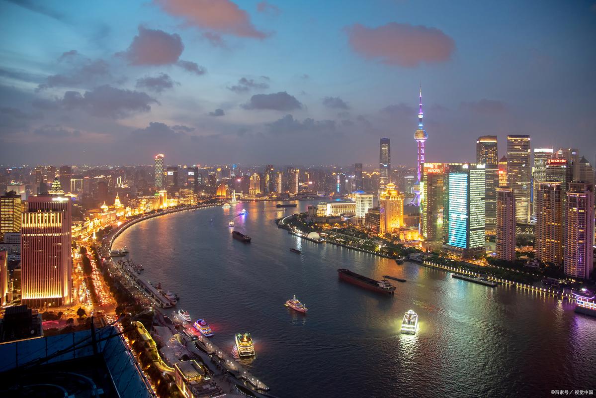 上海魔都！在黄浦江畔，感受繁华与宁静交织的都市魅力