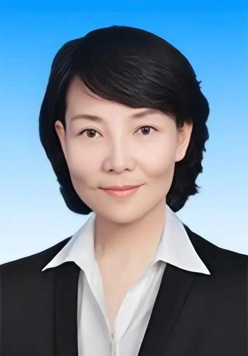 她进京履新！国务院最新任免国家工作人员