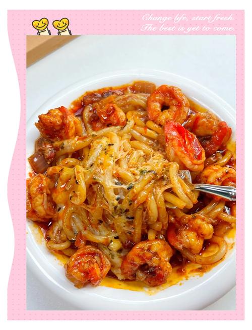 魔鬼辣新疆炒米粉，加上牛肉虾仁鸡爪，小伙吃得鼻涕直流#新疆炒