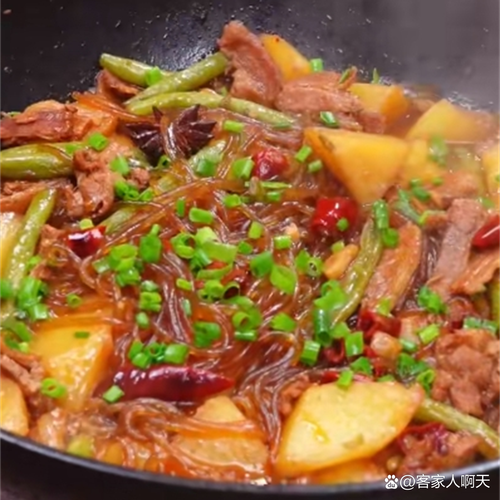 4月这菜要勤吃，简单炖一锅，高钙高蛋白，汤汁浓郁好下饭！