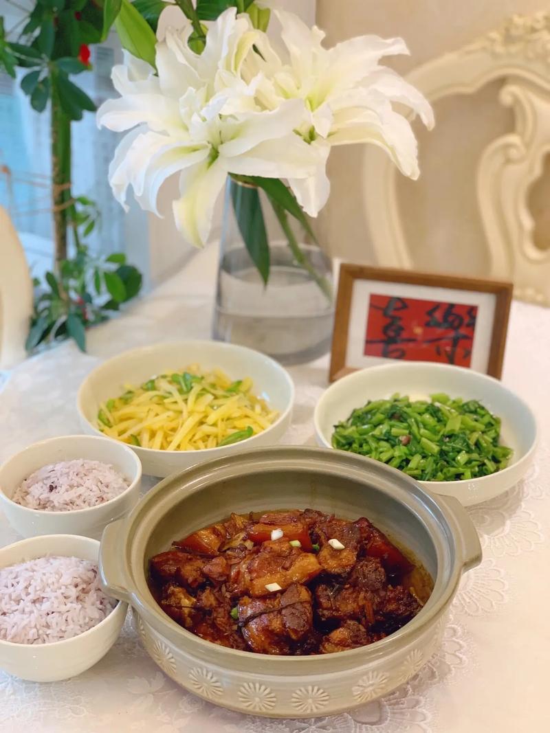 美好生活必须有美食美景陪伴，最美的生活是碗中餐、眼中景…