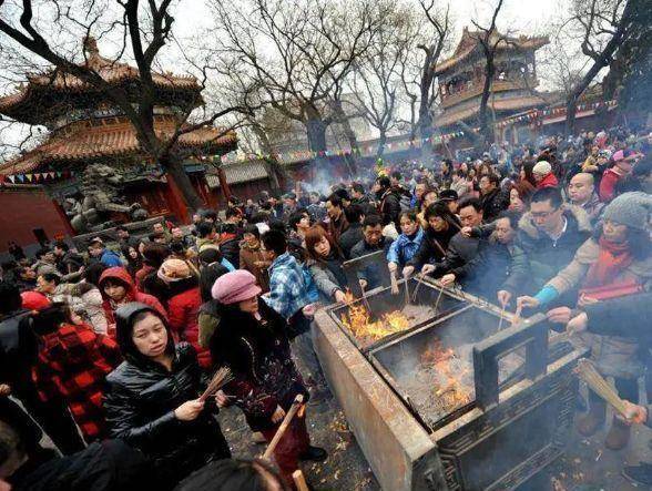 寺庙餐饮，被年轻人追捧成新顶流