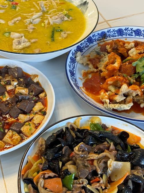 10元敞开吃，吃到饱为止，这家小馆子哪来的底气？