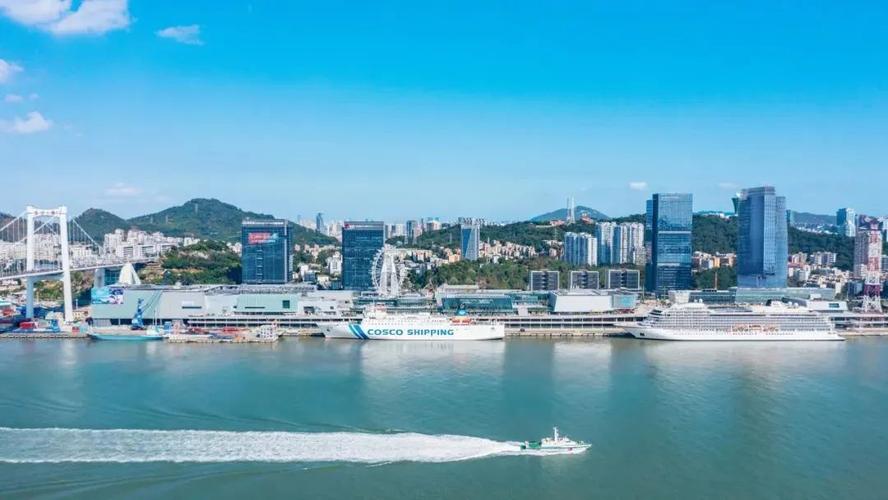 厦门国际邮轮中心新航站楼启用后迎来双邮轮同靠